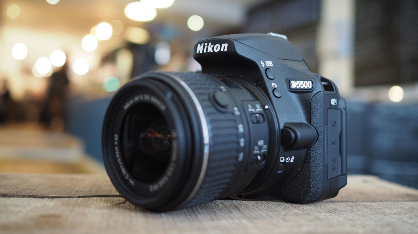 Nikon D5500 header