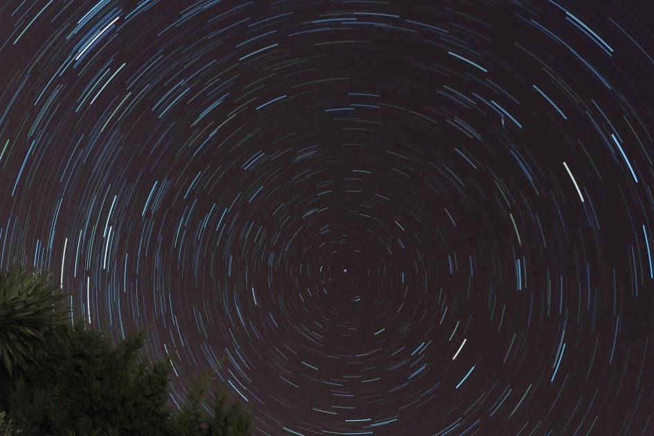 canon_g5x_star_trails_3000