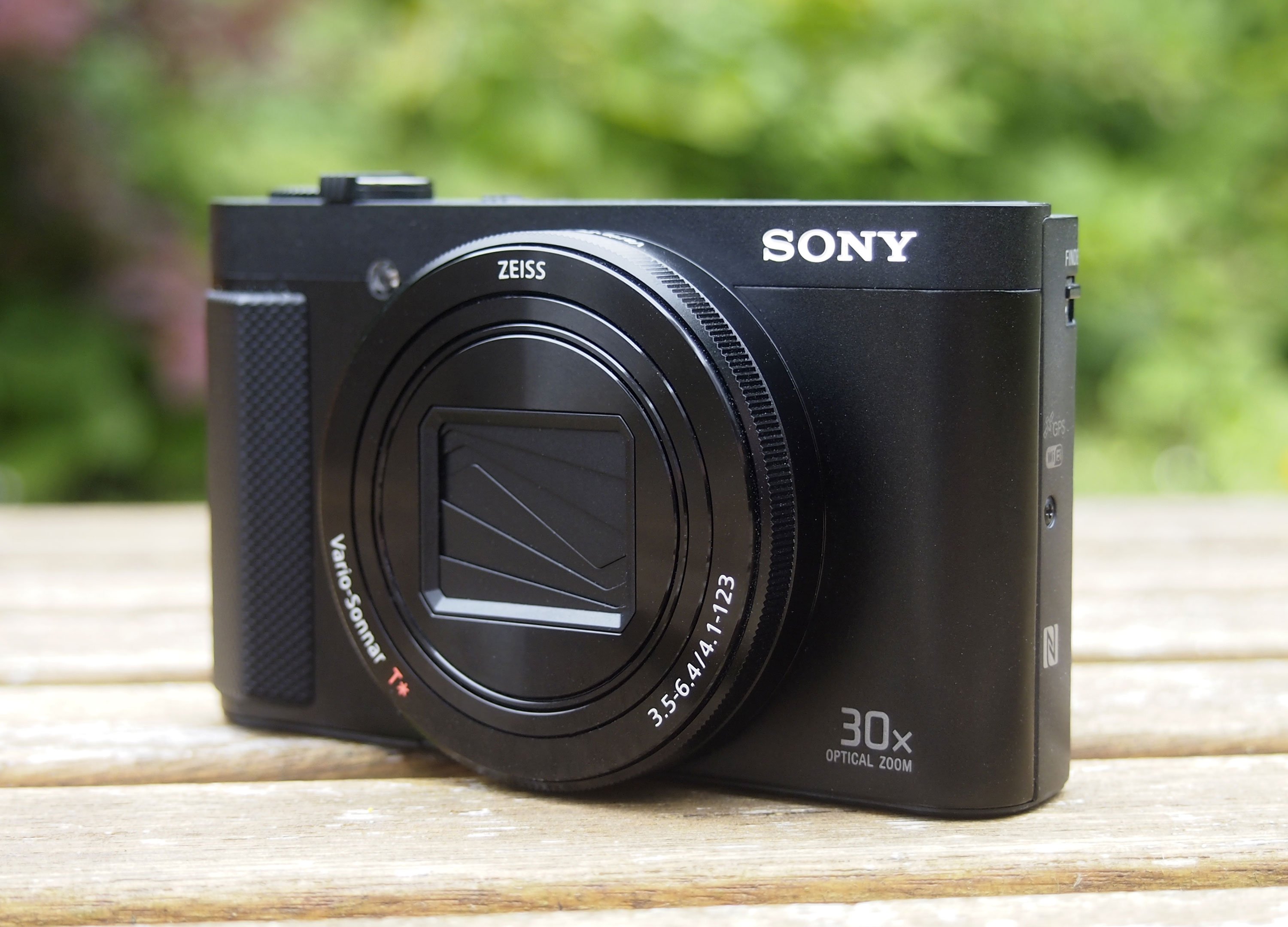 Sony Cyber-shot HX90V review | Cameralabs