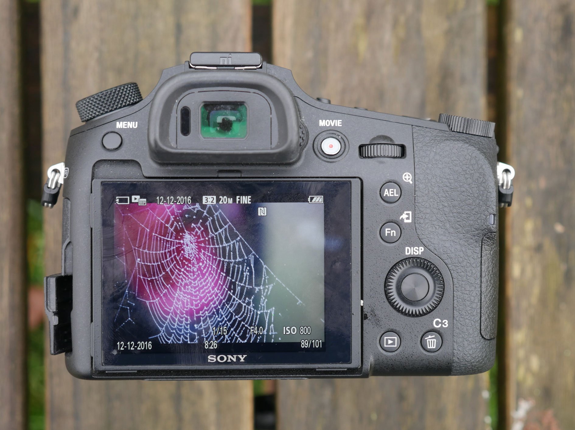 sony_rx10_iii_back_1890px.jpg