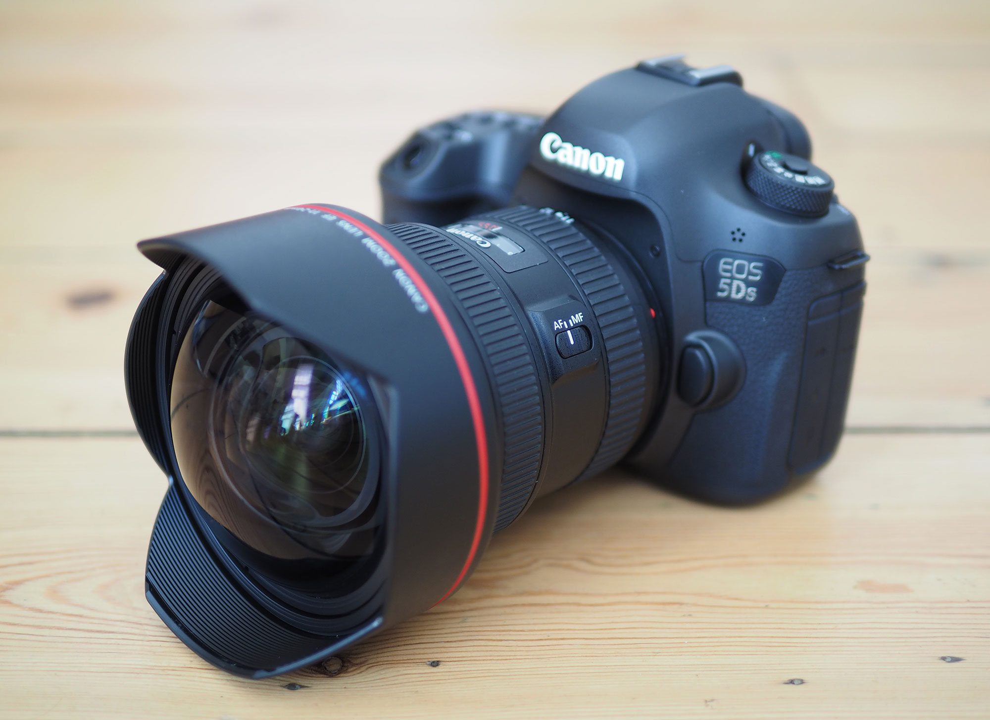 Canon_11-24mm_5Ds_hero5_2000.jpg