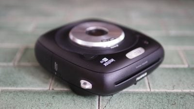 The Fujifilm Instax Square SQ10 is less fun than it should be