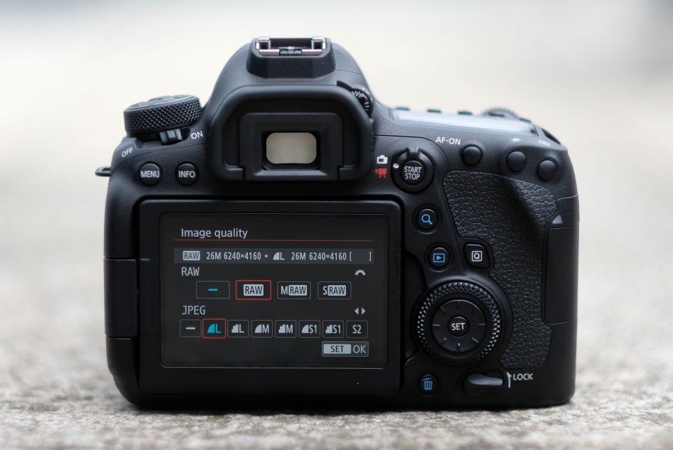 canon-eos-6d-ii-rear-1