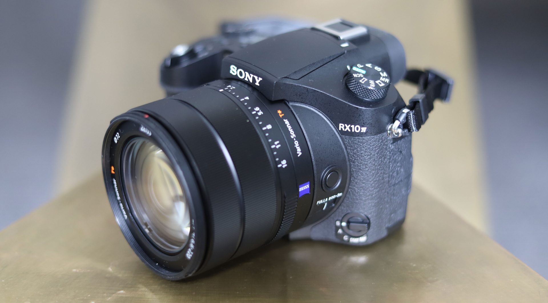 Sony RX10 Mark IV review