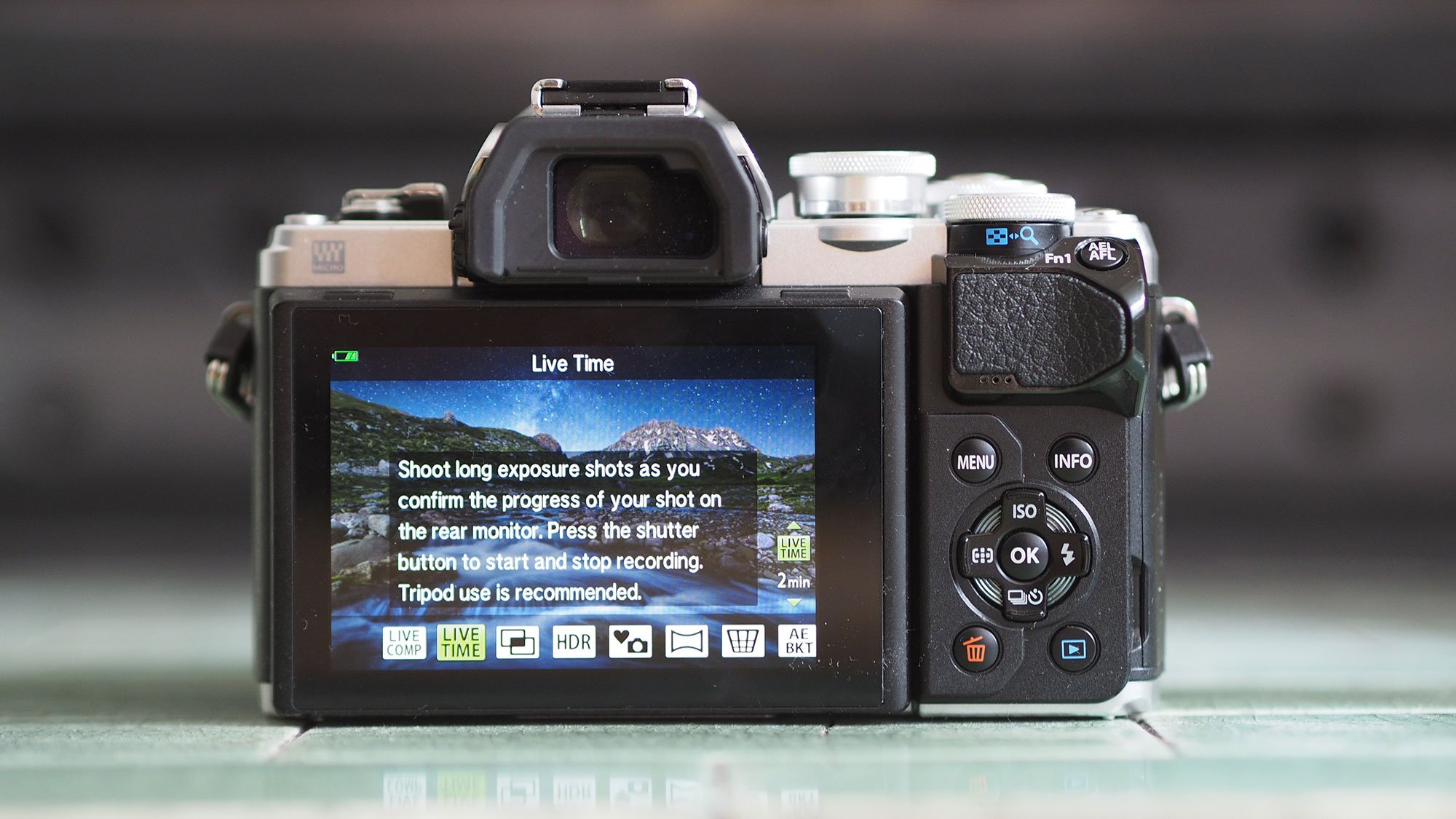 Olympus-omd-em10-iii-live-time