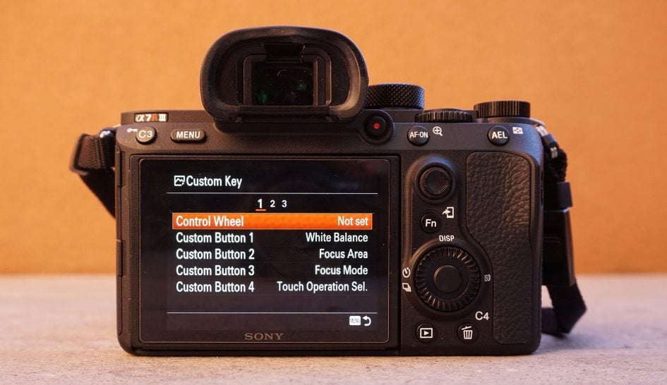 sony-a7r-iii-menus-custom-buttons