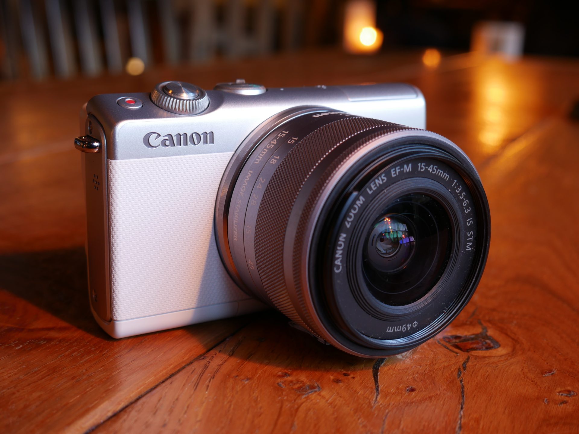 Canon EOS M100 Hero