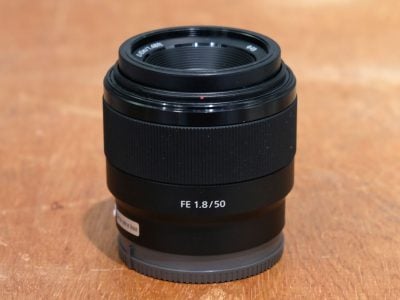 Sony-fe-50mm-f1-8-hero2