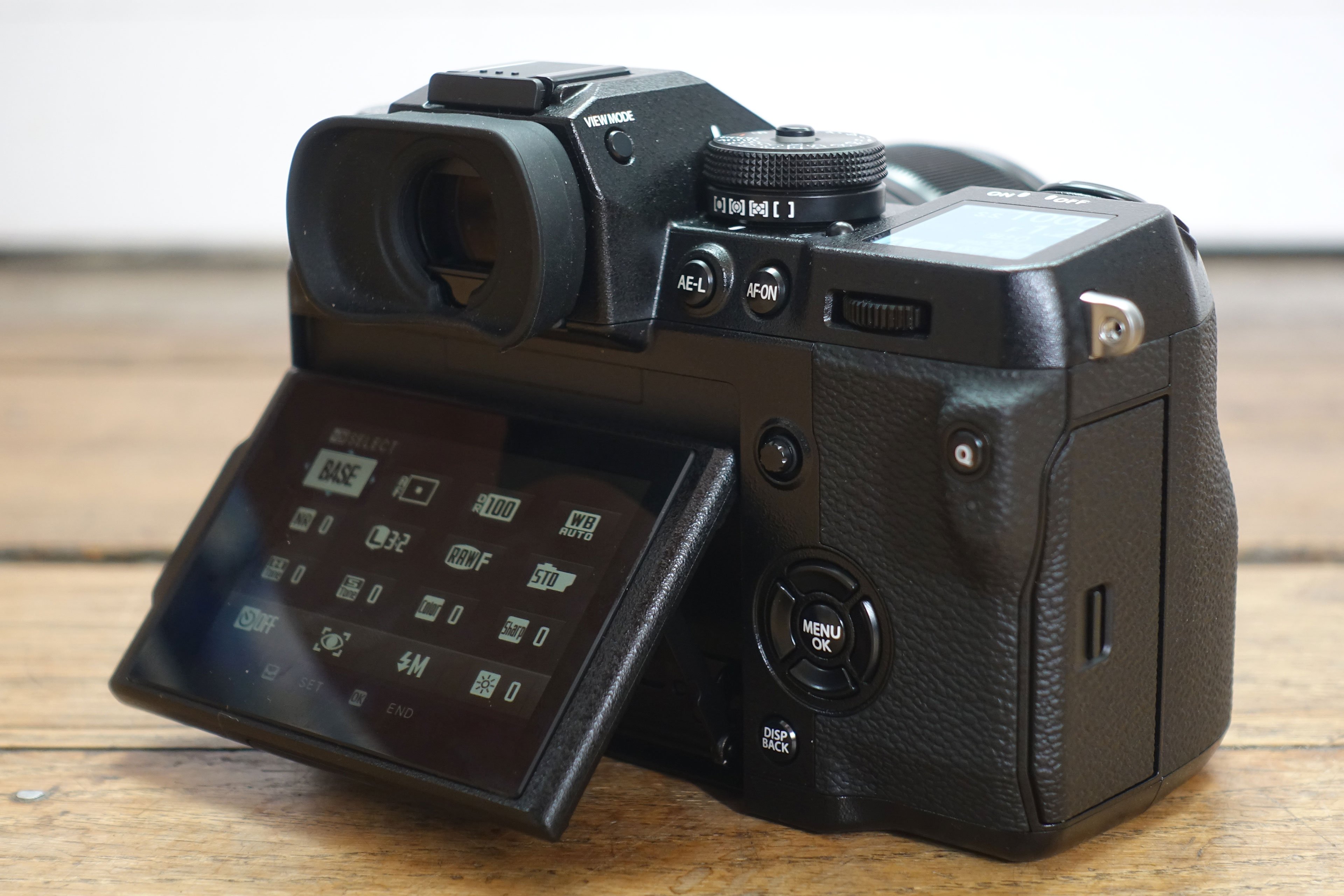 富士フイルムXH1 What Has The New Fuji XH1 Camera To Offer - Nature Photographer