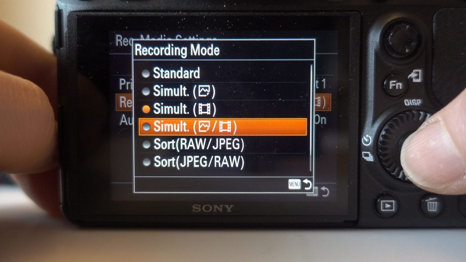 sony-a7-iii-dual-slots-menu