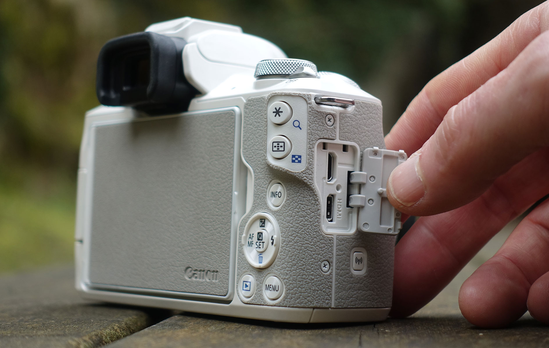 Canon EOS M50 review Cameralabs
