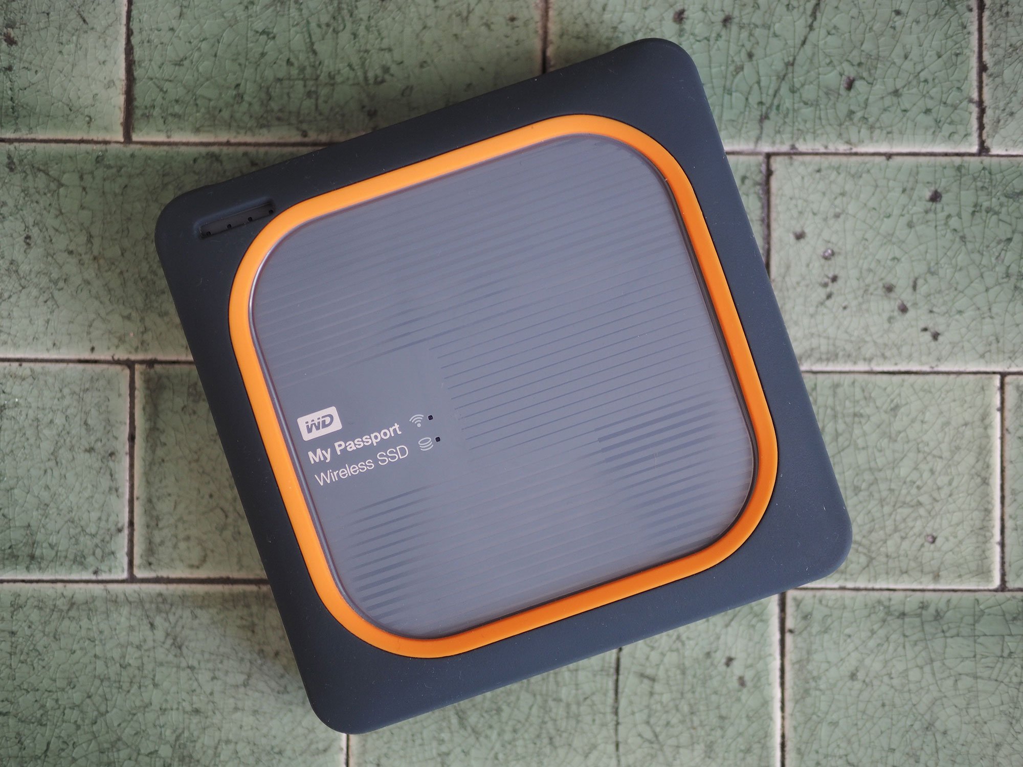 wd-my-passport-wireless-ssd-hero2