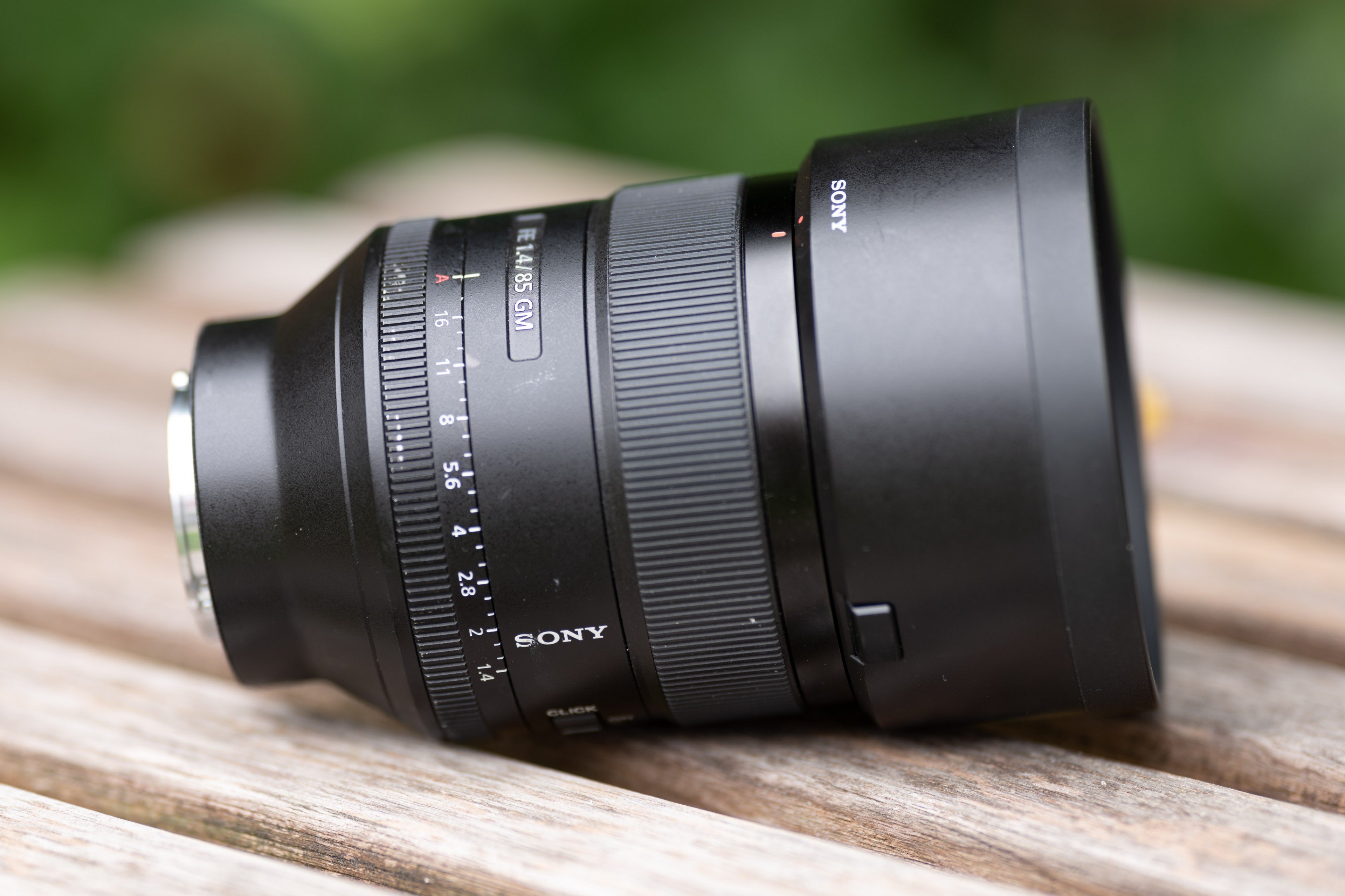SONY　FE 85mm F1.4 GM SEL85F14GM sel85f14gm_b.jpg