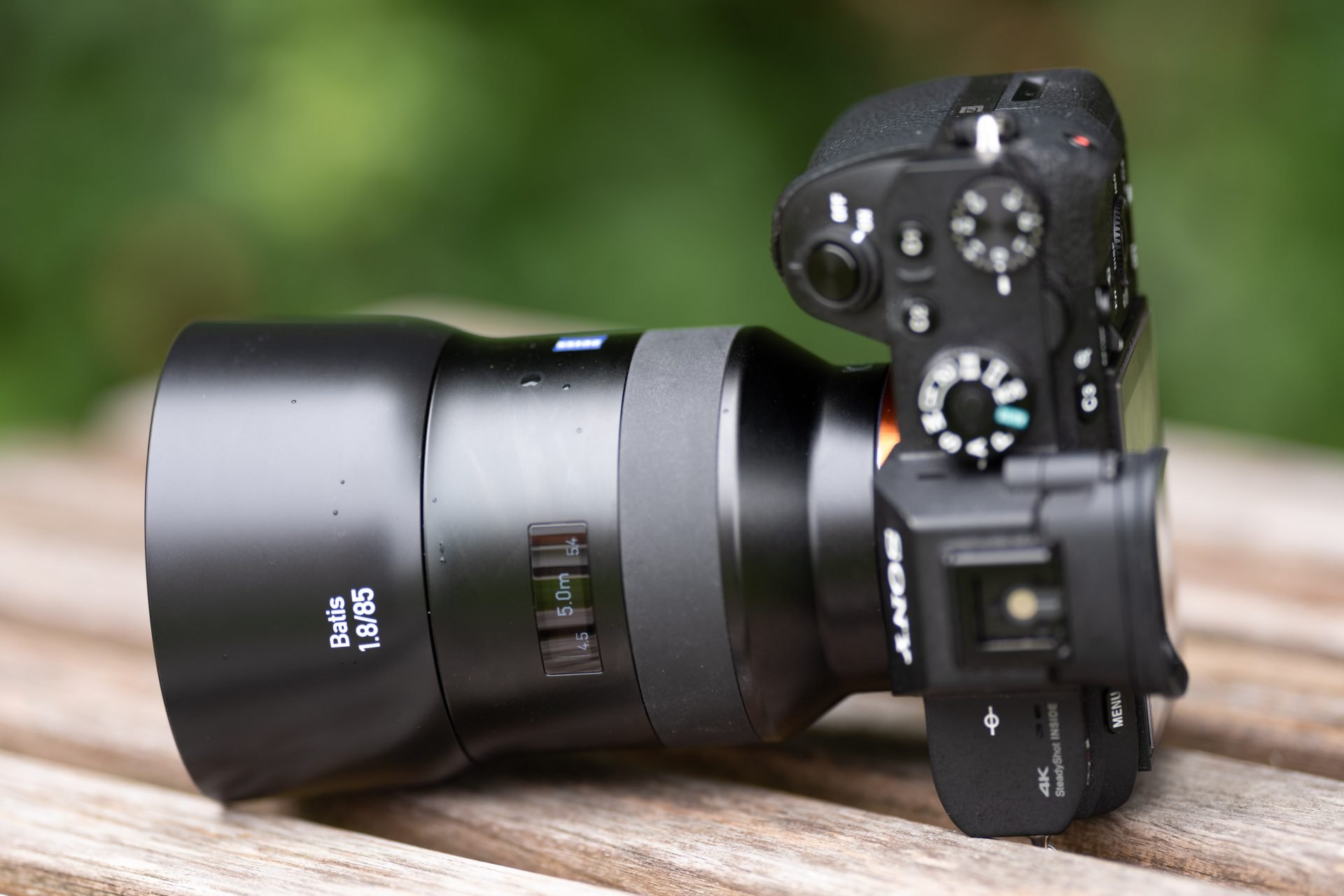Zeiss Batis 85mm f1.8 review | Cameralabs