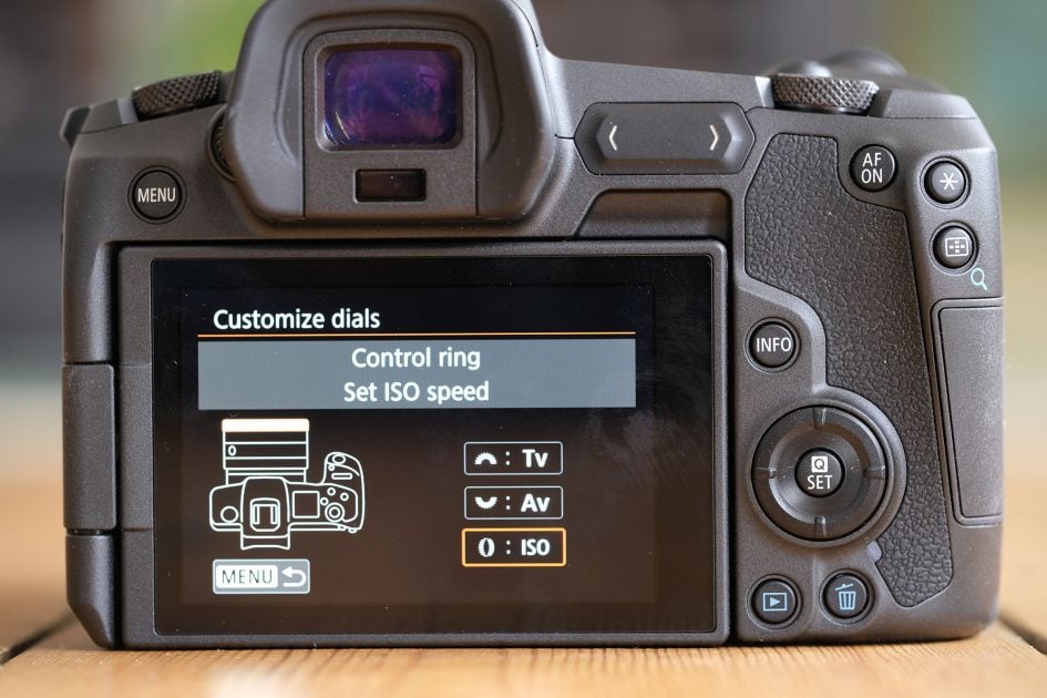 canon-eos-r-screen-custom-dials