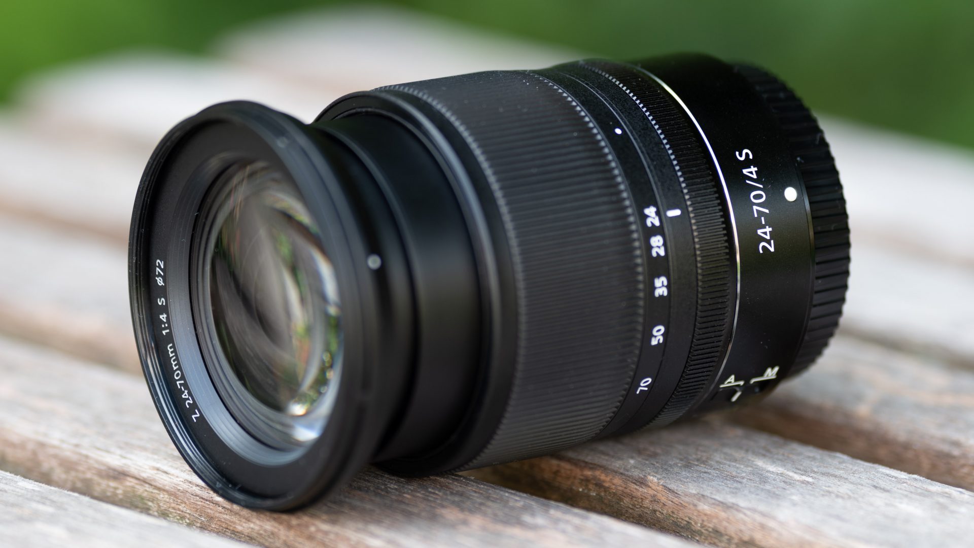 ニコンNIKKOR Z 24-70mm f/4 S-