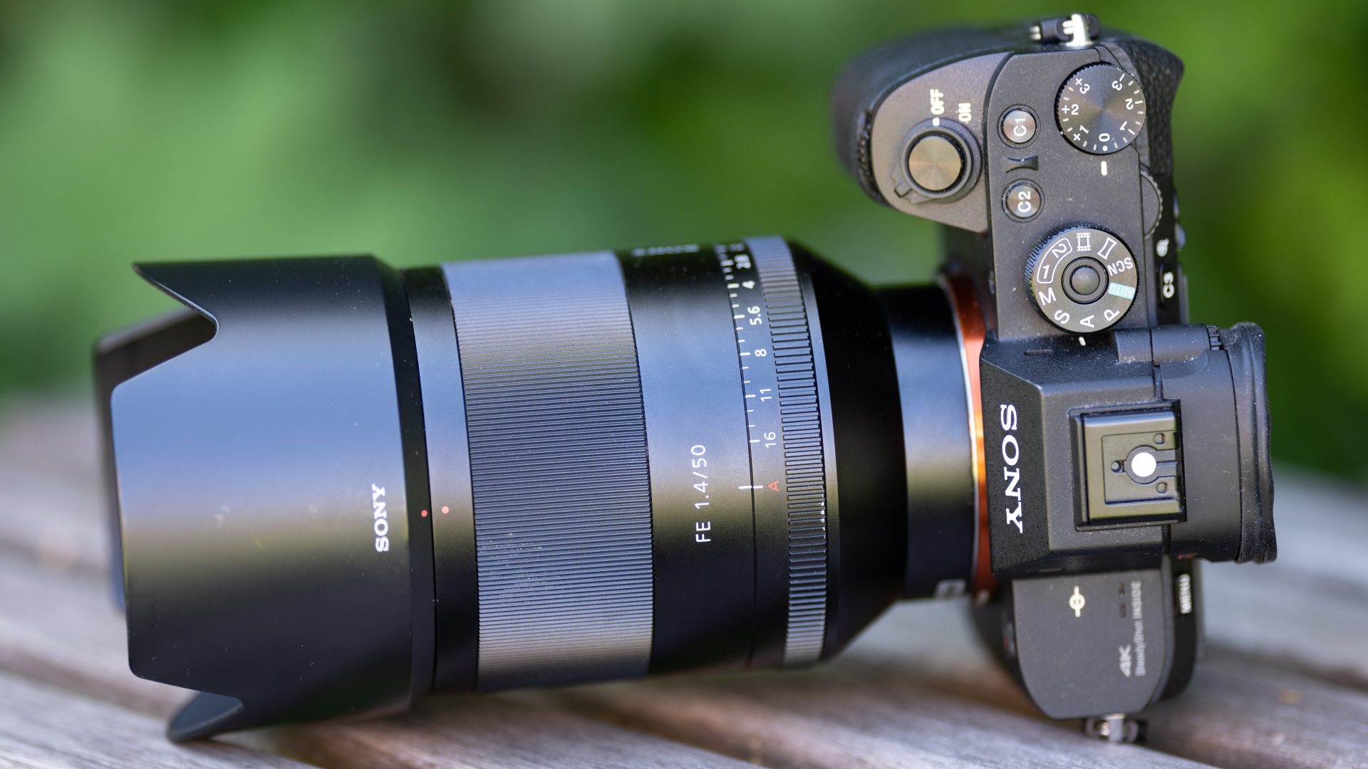 SONY Planar T* FE 50mm F1.4 ZA-