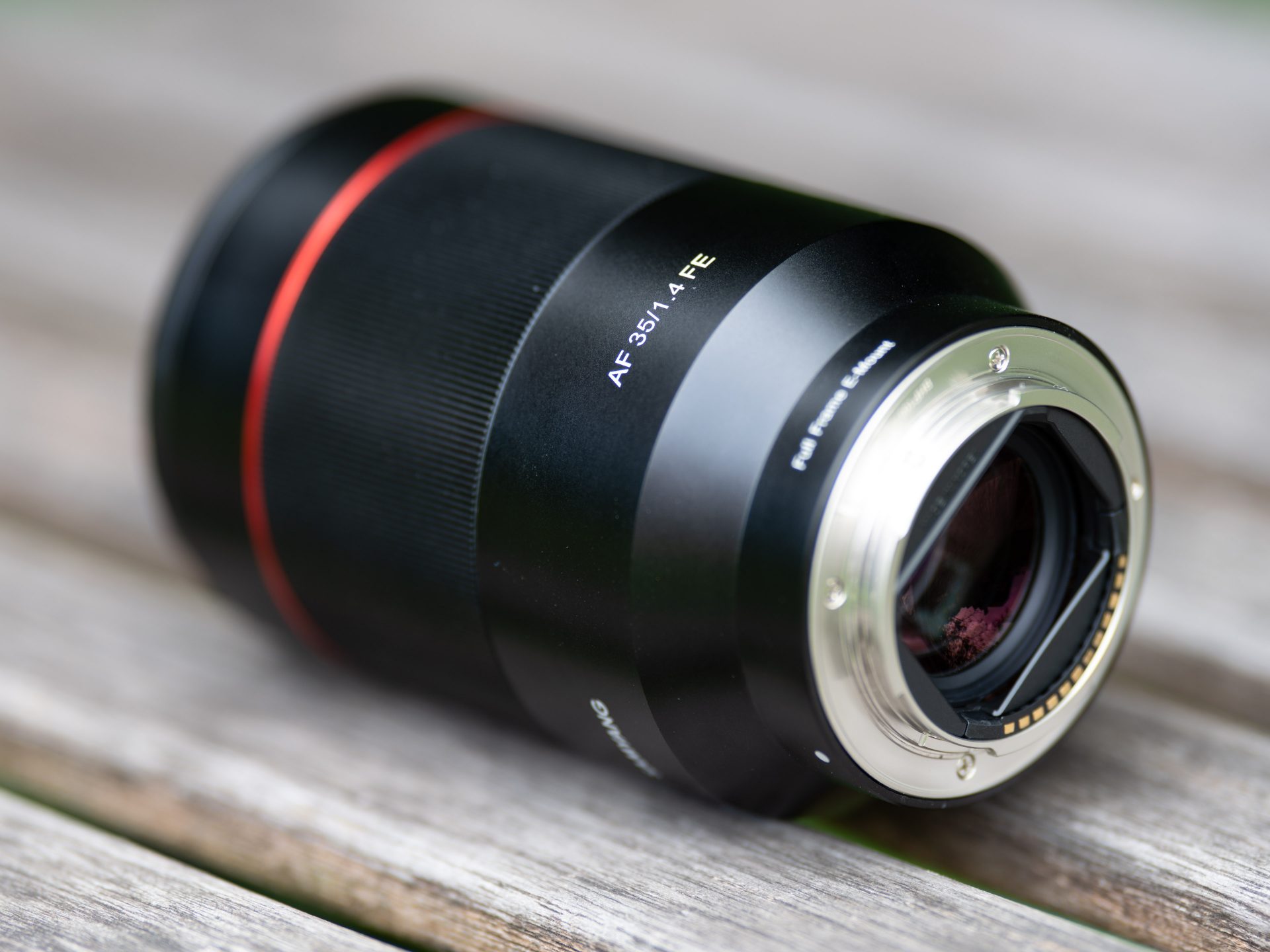 【トカちゃん】SAMYANG AF 35mm F1.4 P FE 35mm f1.4 AF Lens for Sony FE (Prima FE Series) – Samyang US