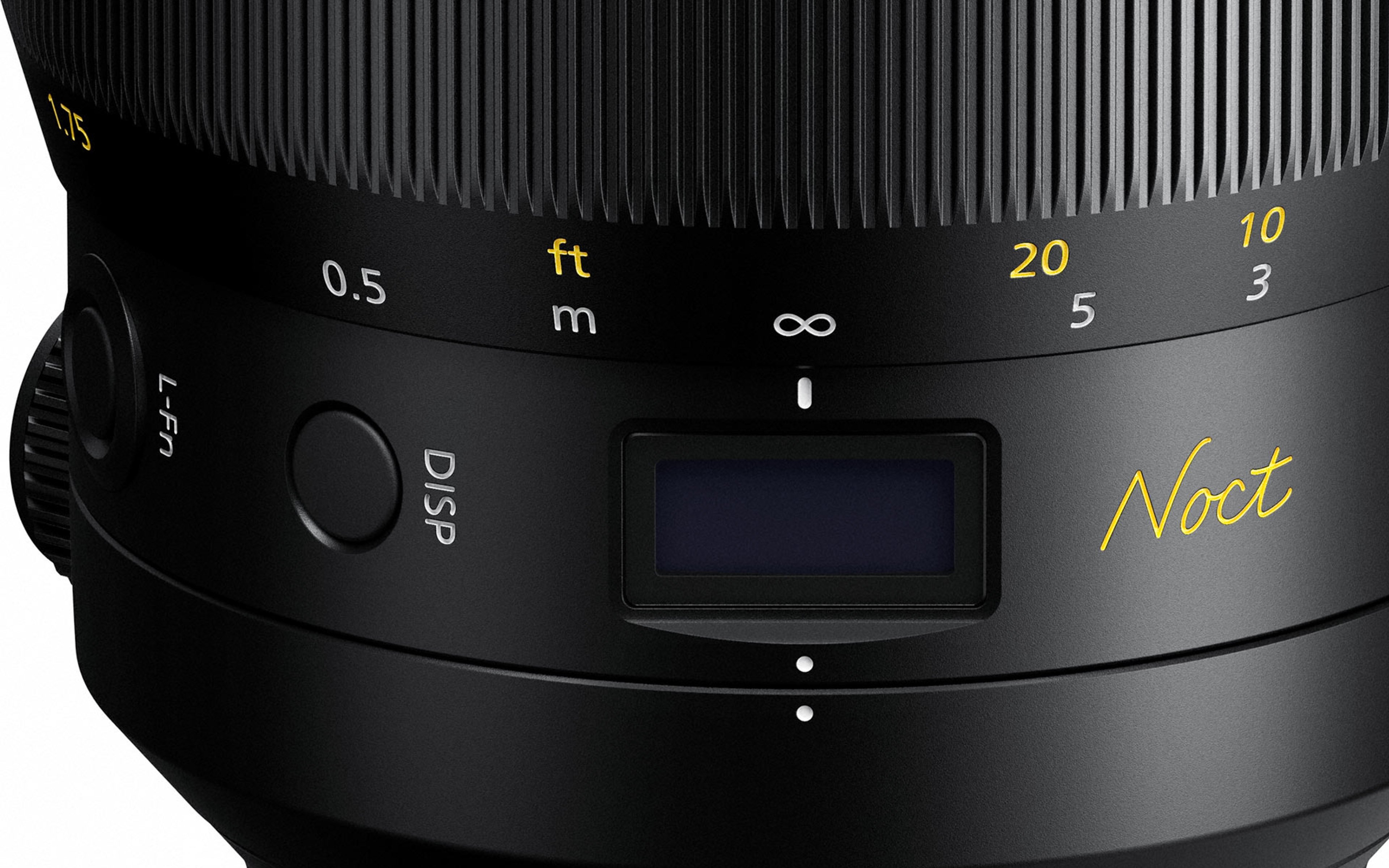 Nikkor Z 58 mm F0.95 S Noct, Objetivo fijo enfoque manual