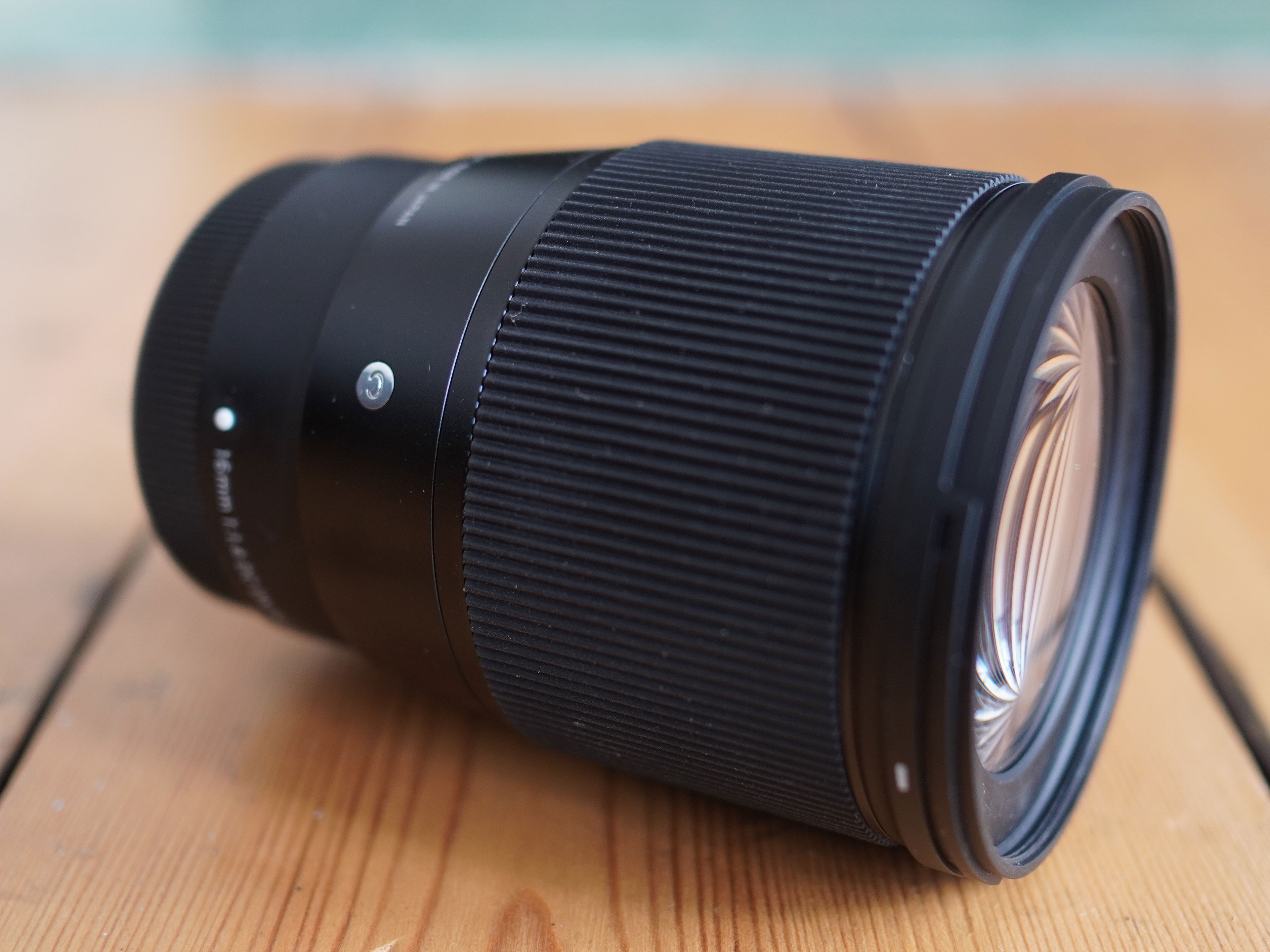 Sigma 16mm f 1.4 sony