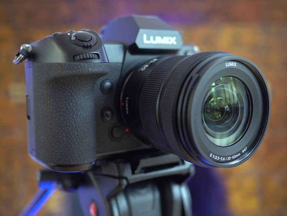 panasonic-lumix-s-20-60mm-hero1