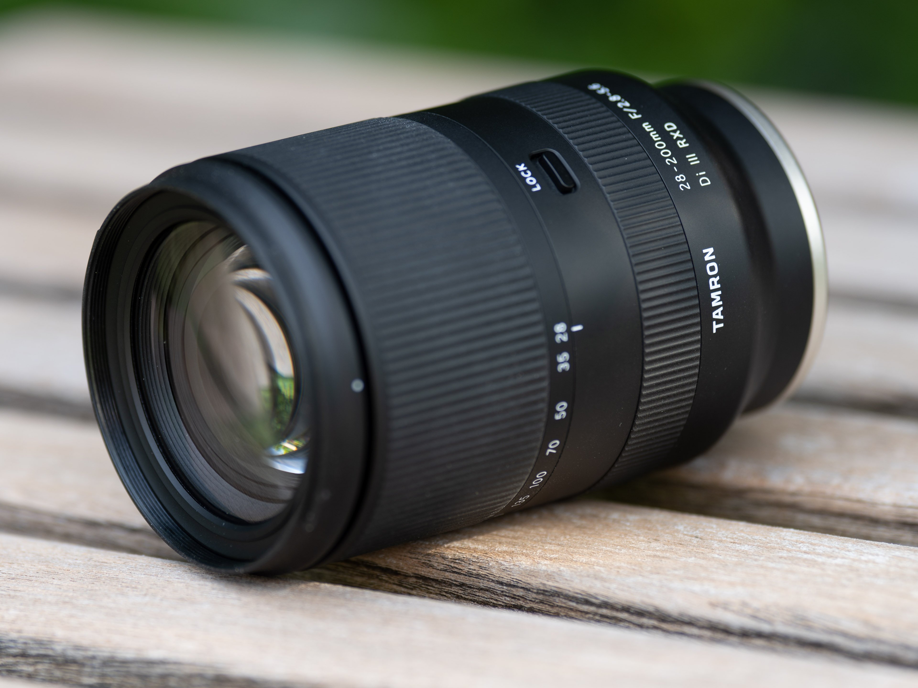 Tamron タムロン 28-200mm F2.8-5.6 Di III RXD | chidori.co