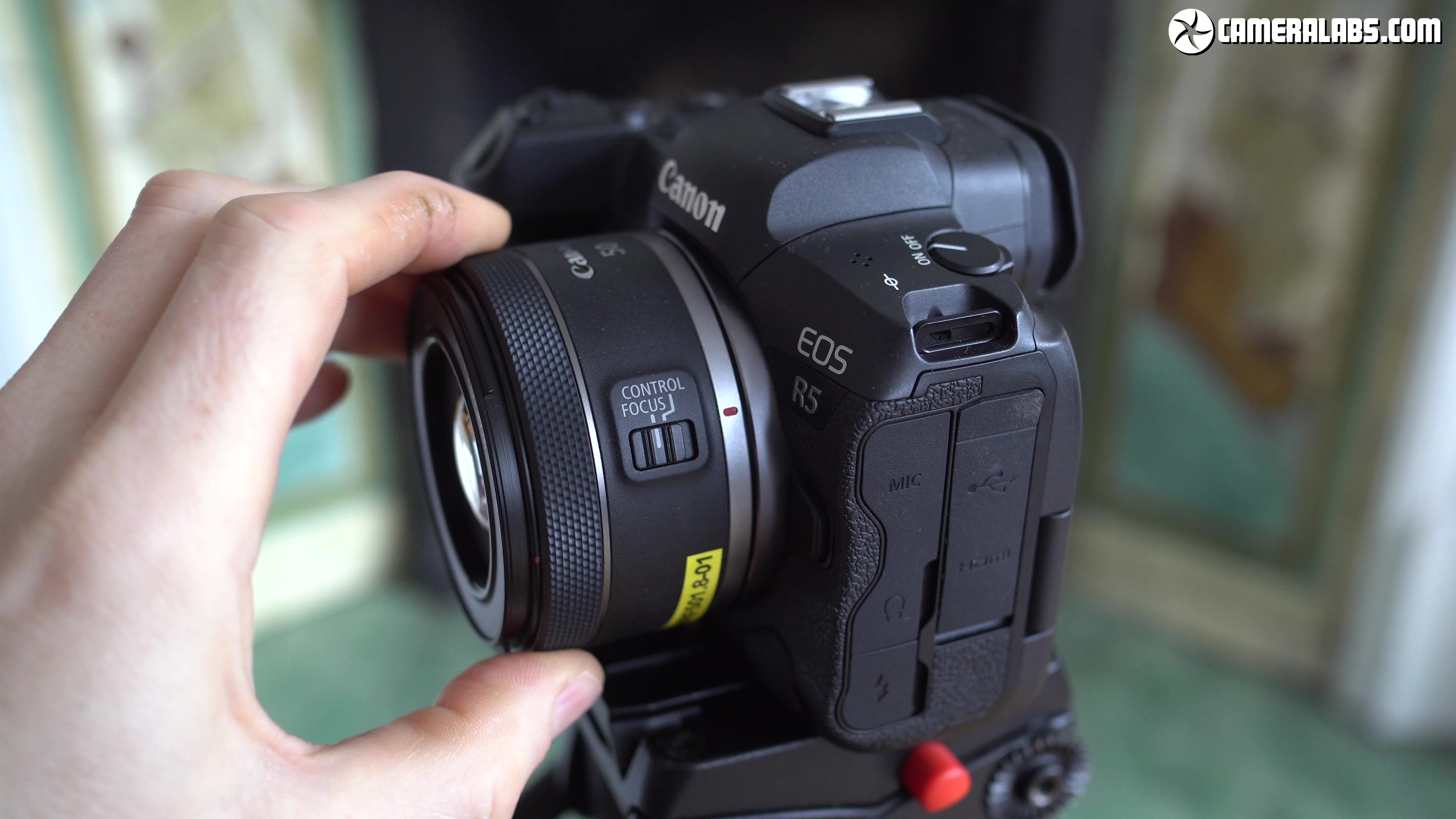 【最終値下げ】Canon EOS RP + Rf 50mm f1.8 STM Canon RP Camera and Canon RF 50mm F1.8 STM Lens
