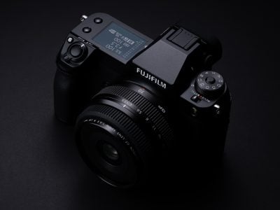 fujifilm-gfx-100s-hero-2