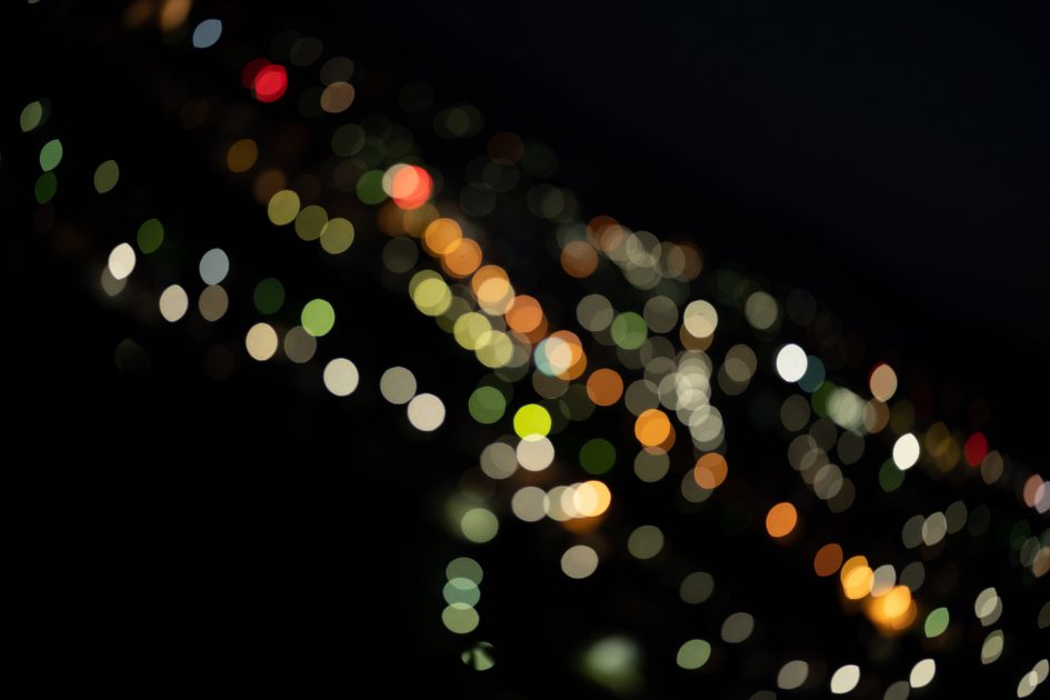 bokeh_NikonMC105f2-8_f2-8_82576