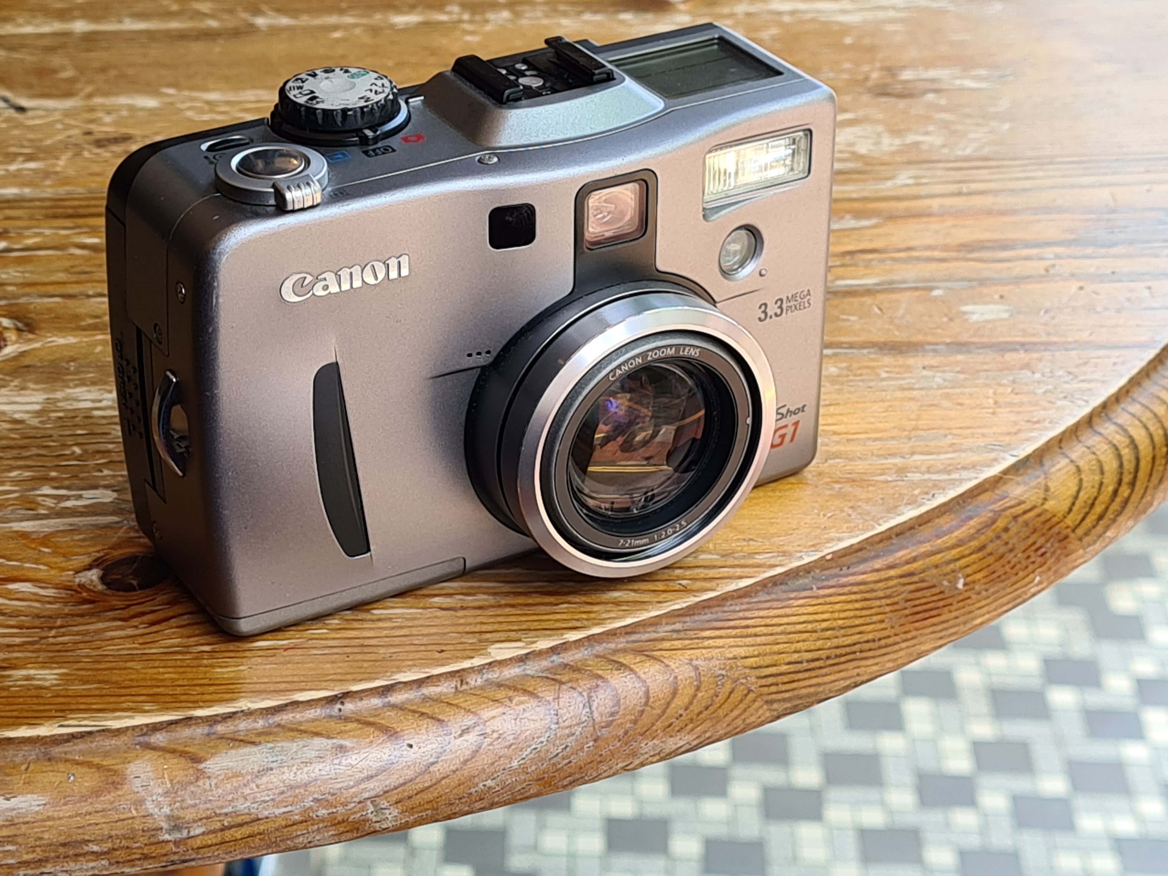 Review: Canon's PowerShot G1 is Still a Joy to Shoot With After 21