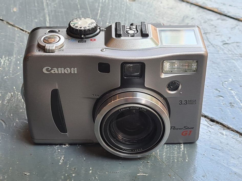 Se încurcă Bourul îndoială  Canon PowerShot G1 retro review | Cameralabs