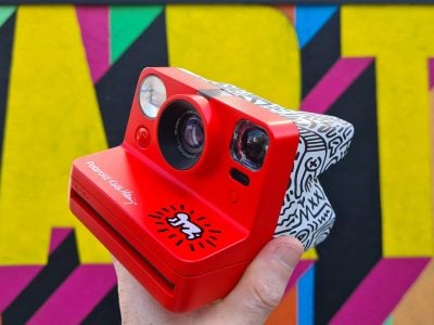 polaroid-now-keith-haring-hero1