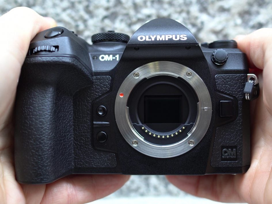 olympus-om-1-hero-3