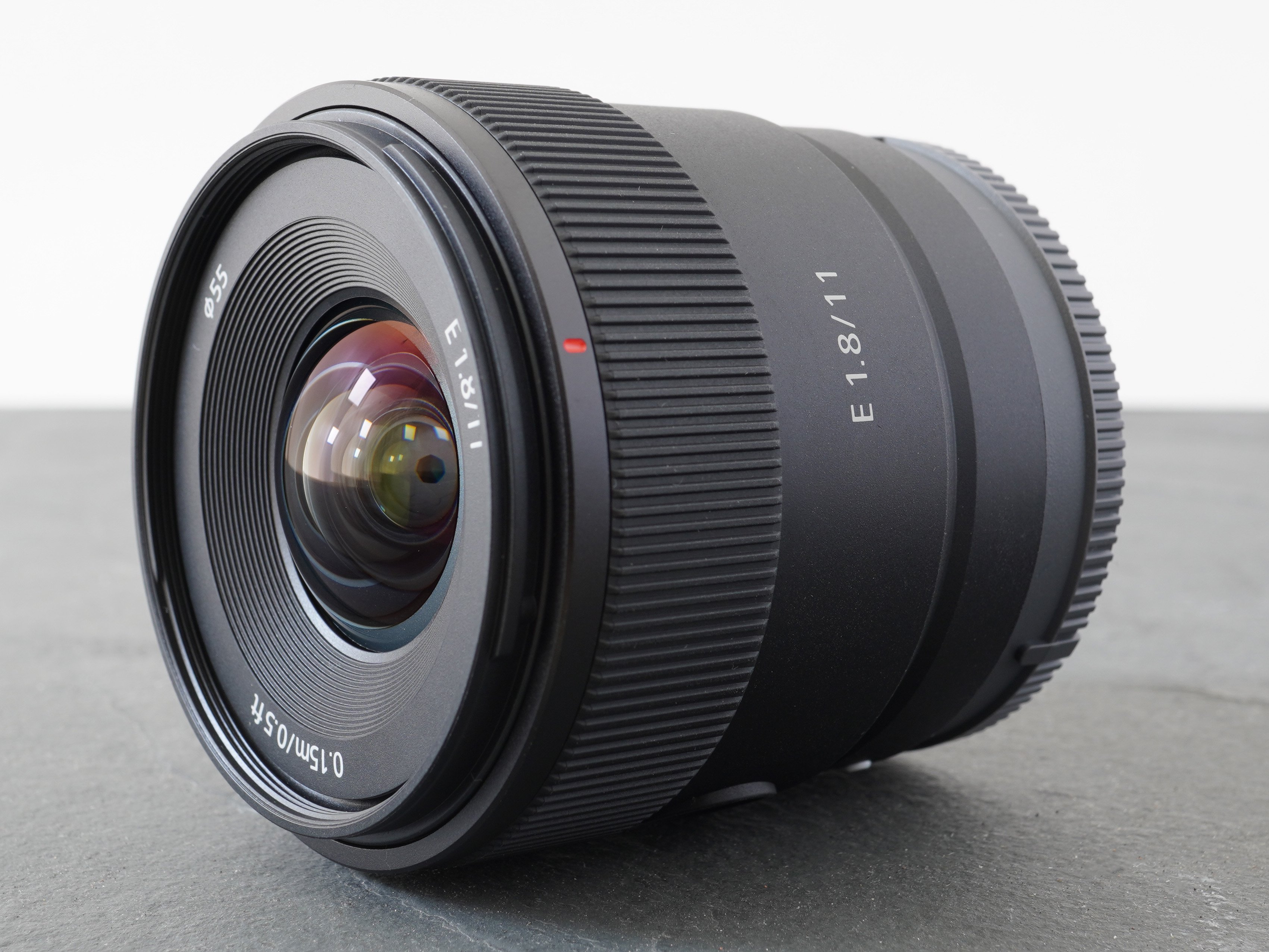 f1.8 E Cameralabs Sony | review 11mm