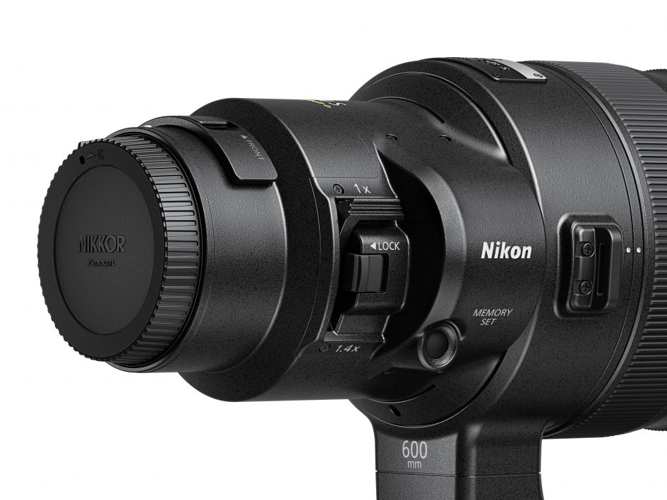 hero_NikonZ600f4TCVRS_teleconswitch