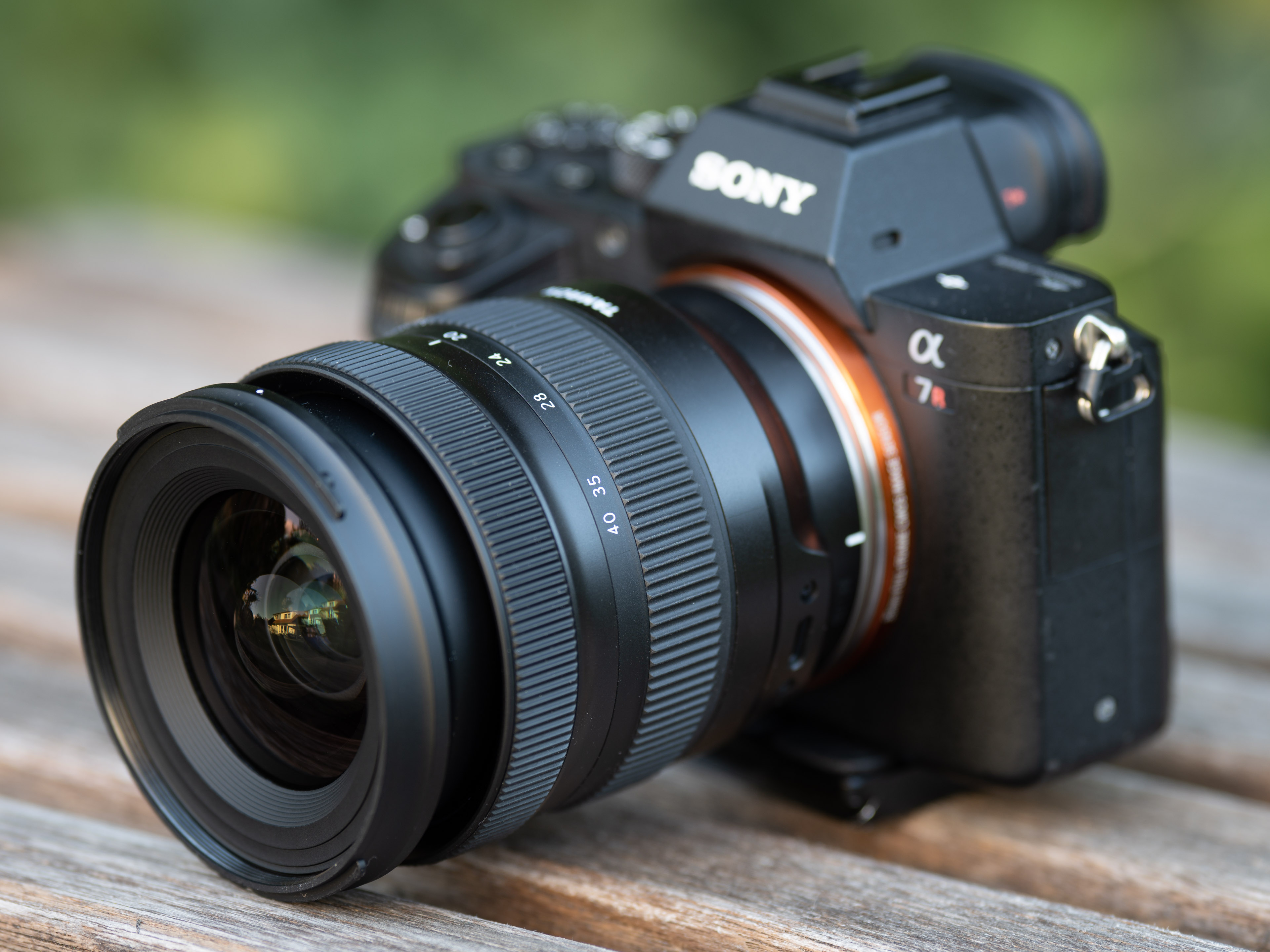 TAMRON 20-40mmF2.8 Di ⅢVXD・NISINDフィルター付き Amazon.com : Tamron 20-40mm f/2.8 DI III VXD Sony E