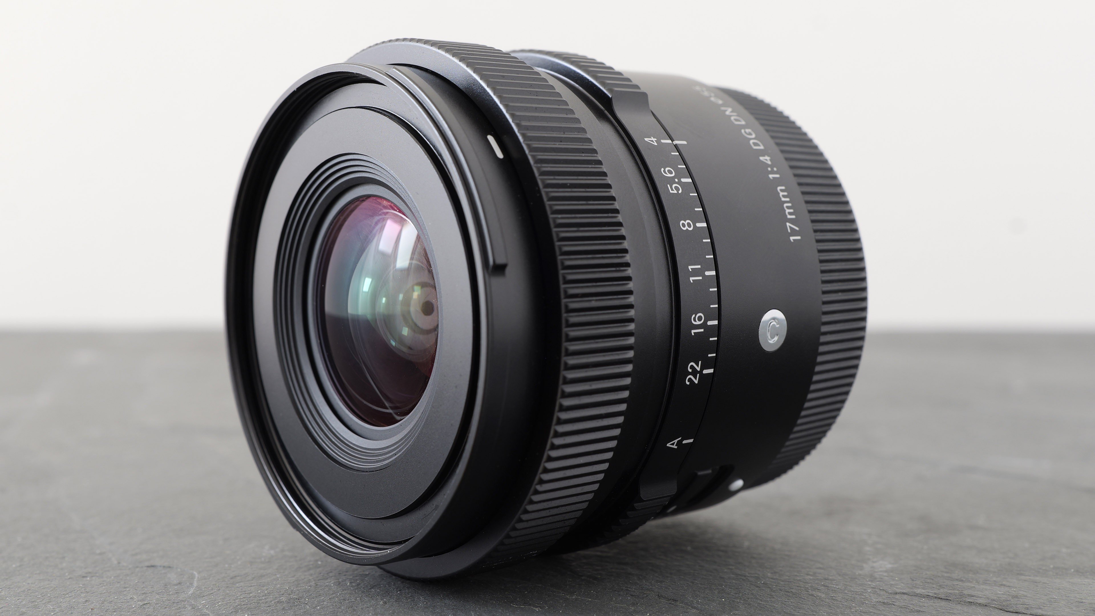 sigma-17mm-f4-dg-dn-header-1-