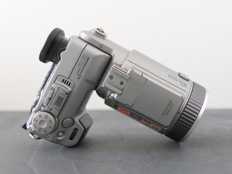 Sony Cybershot F707 RETRO review Cameralabs