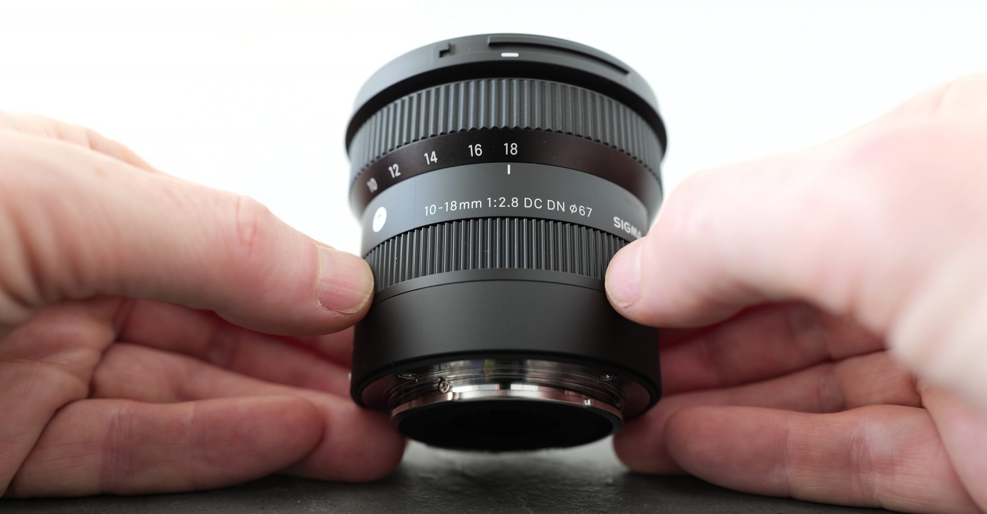 sigma-10-18mm-f2-8-dc-dn-header-1