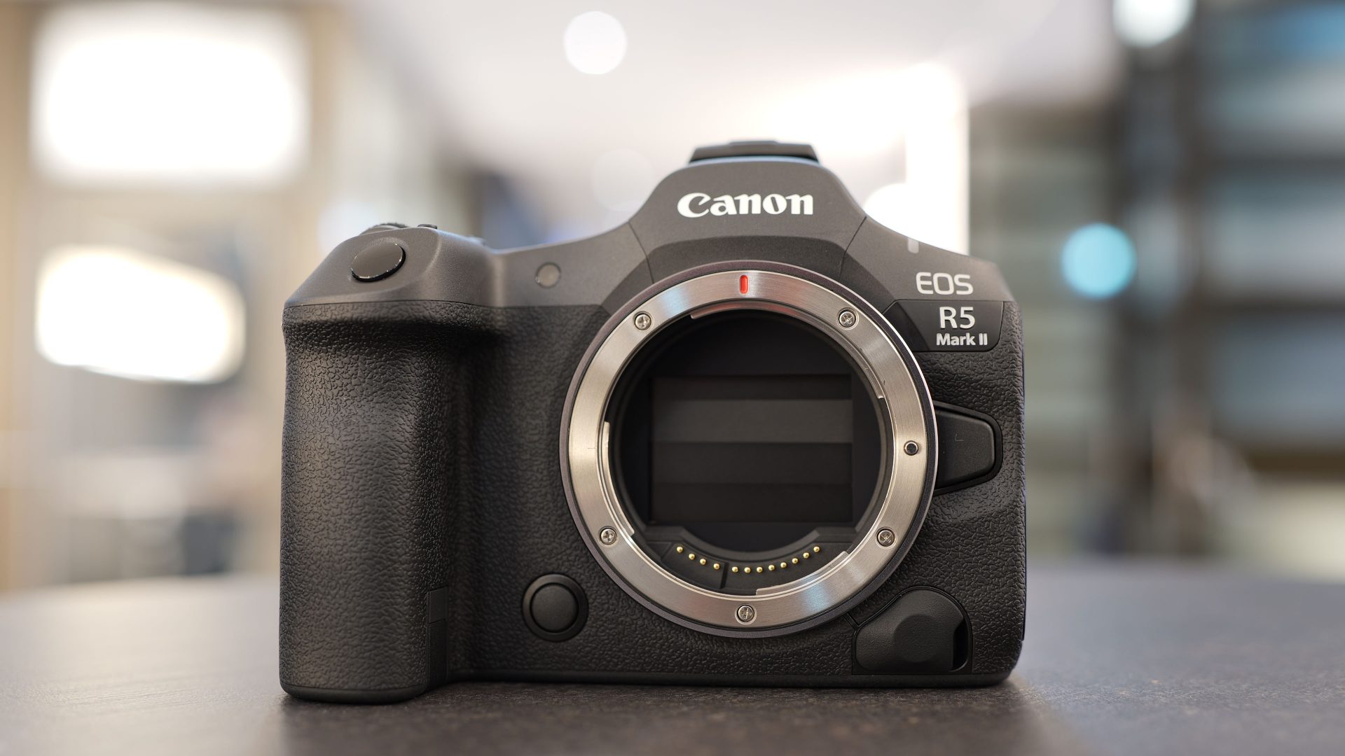 Dipos Crystalclear: Pellicola Protettiva HD Per Canon EOS 5D Mark II (Made In Germany)