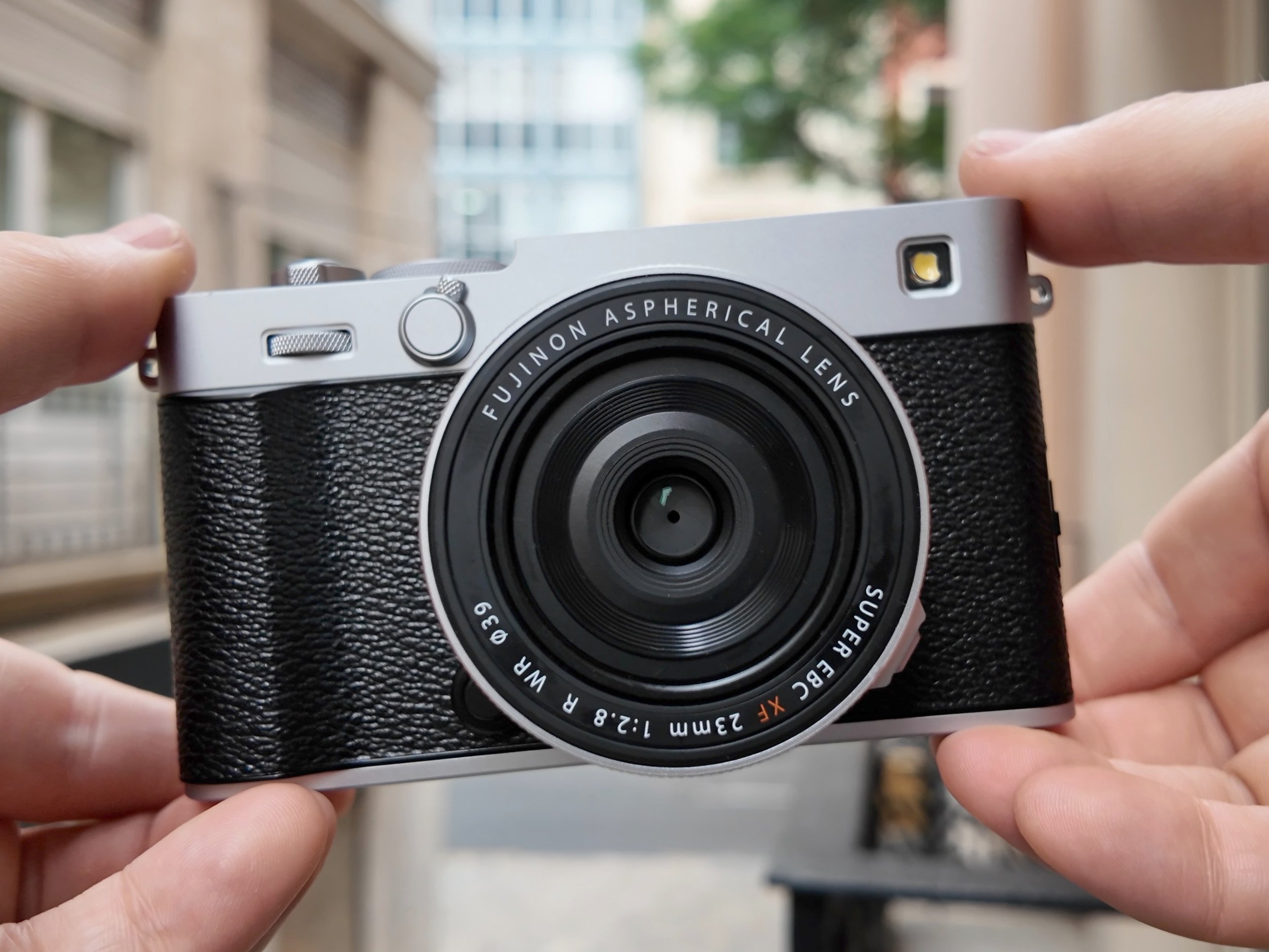Fujifilm X-E5 review