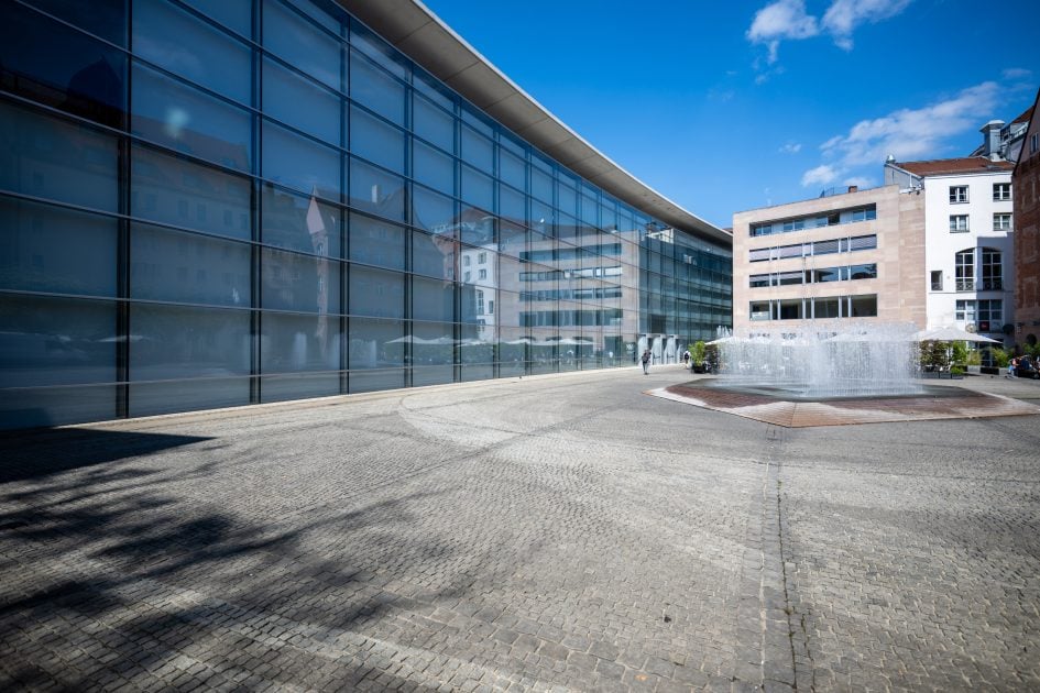 Tamron16-30f2-8_16f2-8_35023