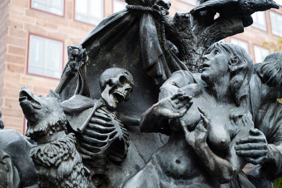 NikonZ24-70f2-8SII_52f2-8_28590