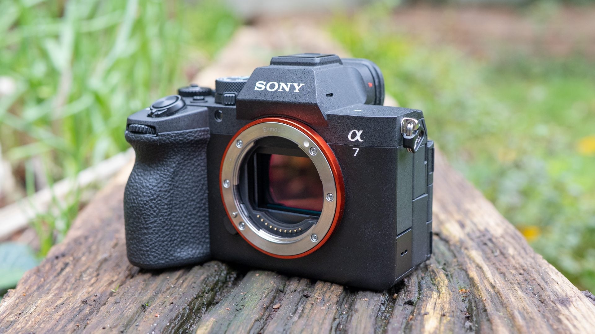 sony-a7-v-header-2