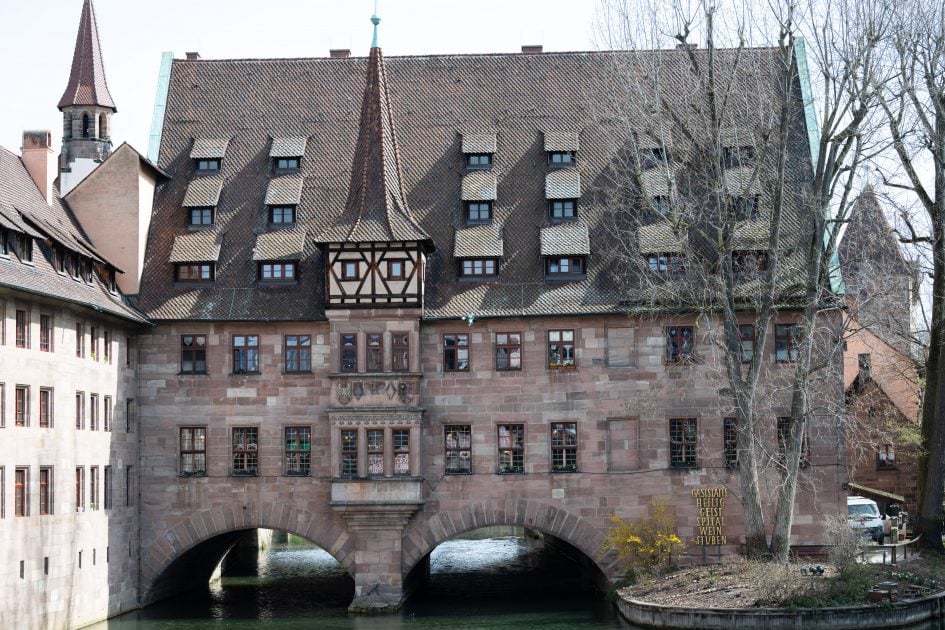 NikonZ70-200f2-8VRSII_70f2-8_37055