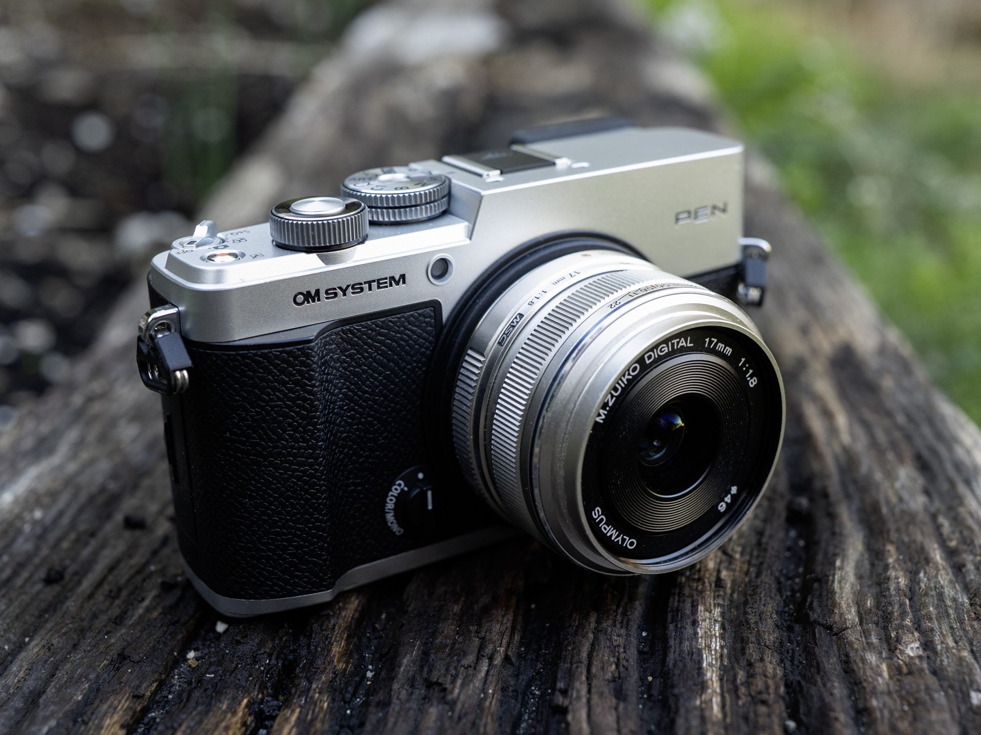 olympus-pen-hero-1