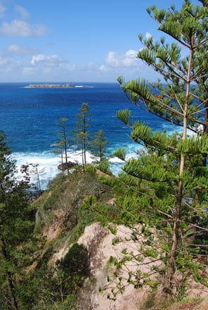 Norfolk Island landscape - Nikon D40x at 18mm f8