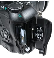 Olympus E-410 memory card slot