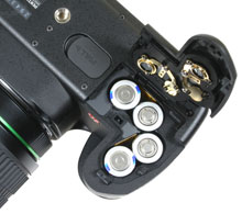 Pentax K200D - battery compartment